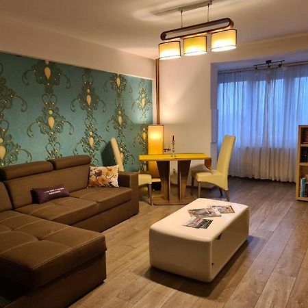 Апартаменти Central Cosy Apart Орадя Екстер'єр фото